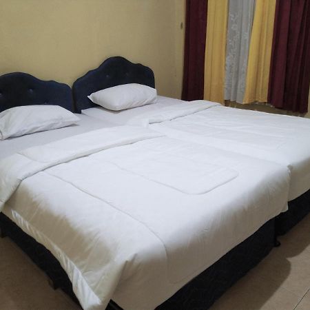 Hotel Pekalongan Syariah Mitra Reddoorz Εξωτερικό φωτογραφία