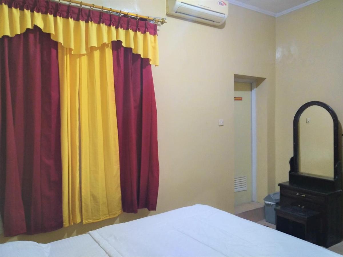 Hotel Pekalongan Syariah Mitra Reddoorz Εξωτερικό φωτογραφία