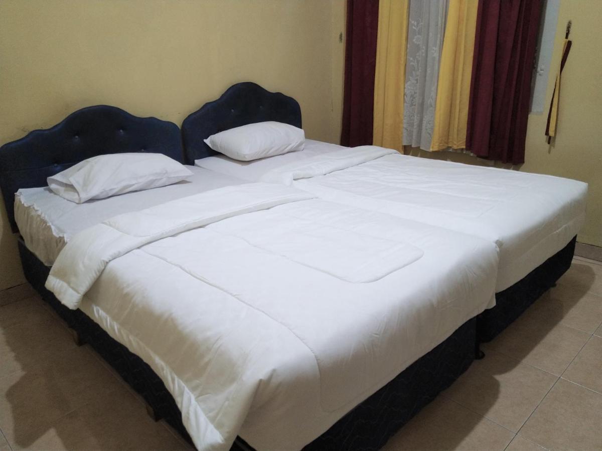 Hotel Pekalongan Syariah Mitra Reddoorz Εξωτερικό φωτογραφία